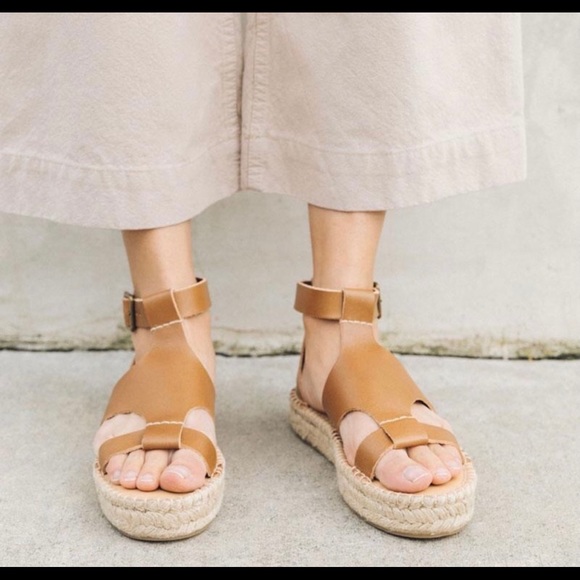 Soludos Banded Shield Sandals - Picture 2 of 9